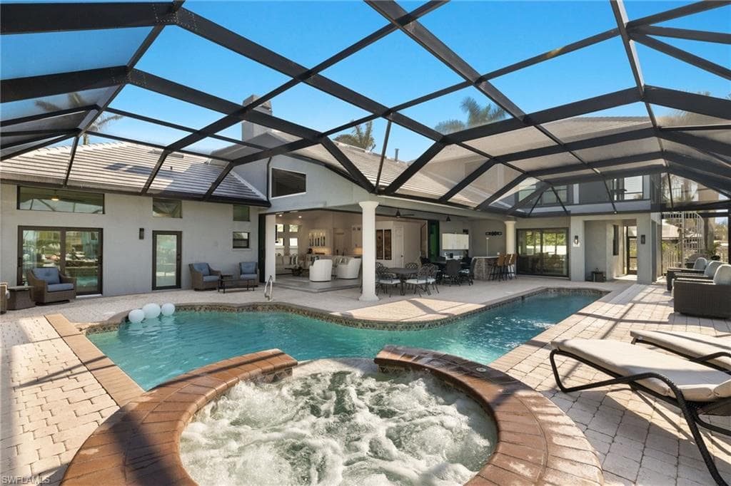 18468 Cutlass DR, FORT MYERS BEACH FL 33931-32