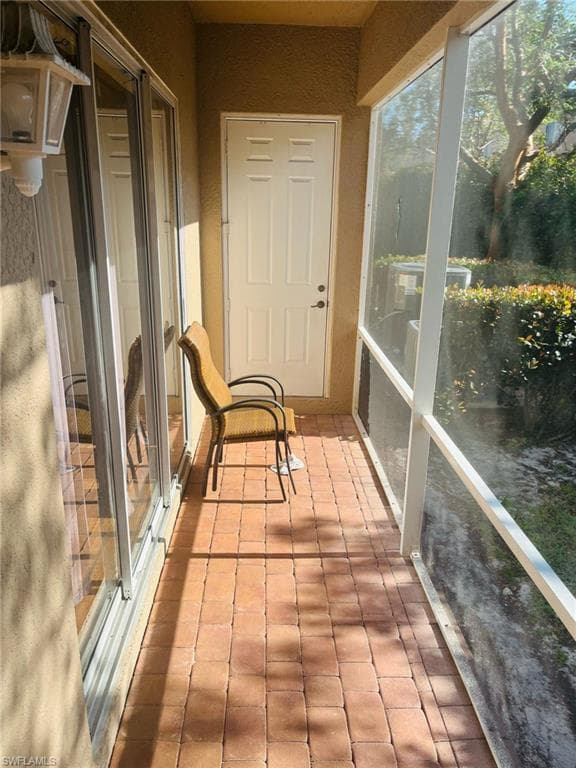 9620 Roundstone CIR, FORT MYERS FL 33967-16