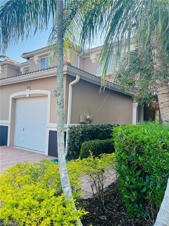 9620 Roundstone CIR, FORT MYERS FL 33967-19
