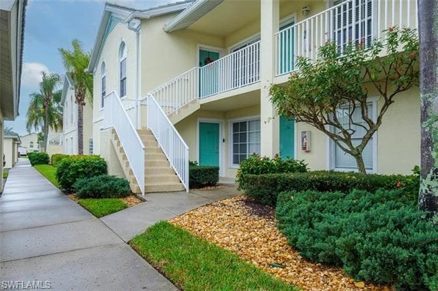 4925 Sandra Bay DR # 201, NAPLES FL 34109-13