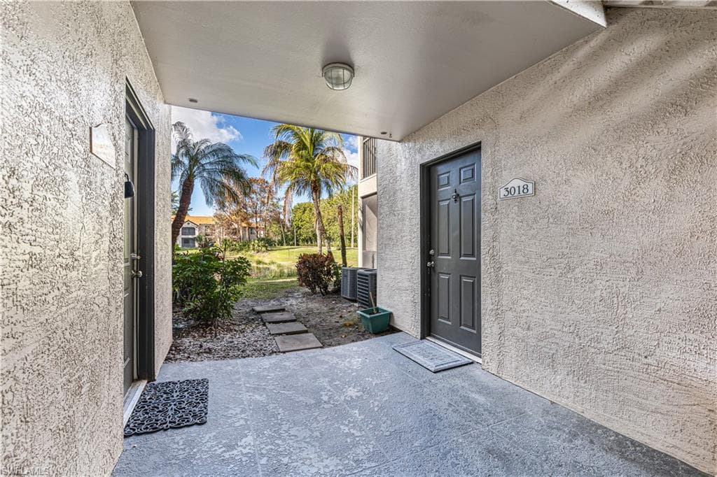 2094 Arbour Walk CIR # 3018, NAPLES FL 34109-5
