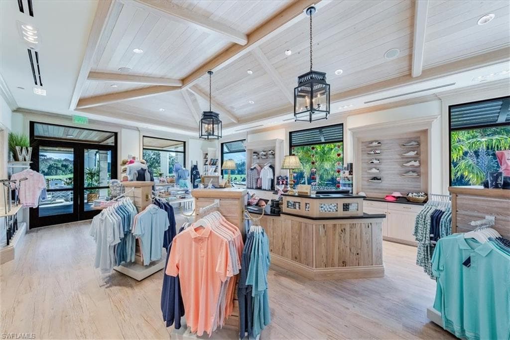 105 Clubhouse DR # D155, NAPLES FL 34105-16