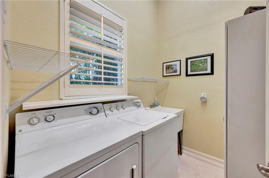 14472 Sterling Oaks DR, NAPLES FL 34110-26