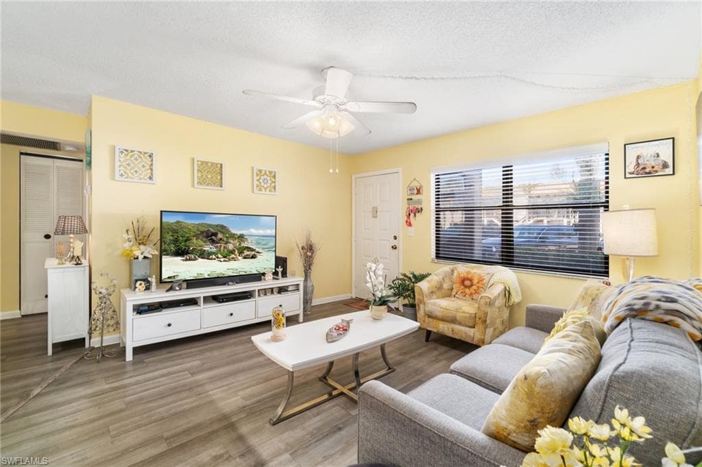 4363 27th CT SW # 103, NAPLES FL 34116-1