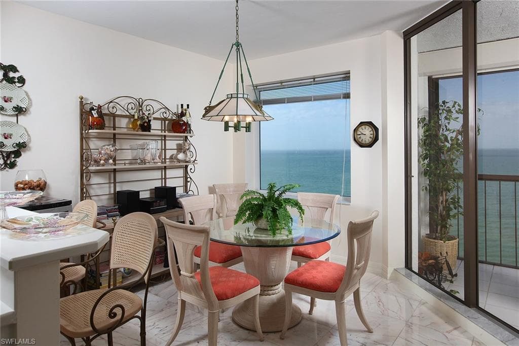 8171 BAY COLONY DR # 1202, NAPLES FL 34108-3