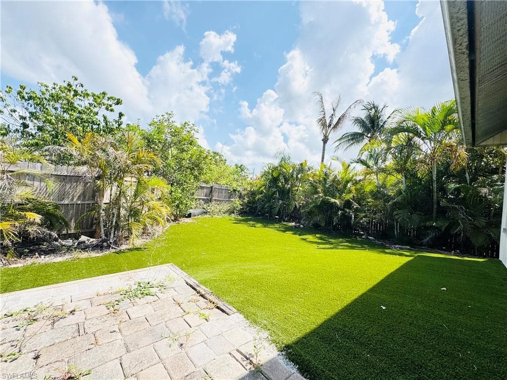 1221 Granada BLVD, NAPLES FL 34103-12