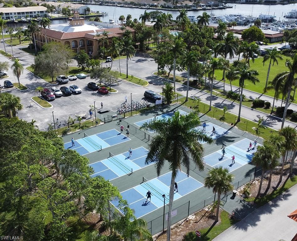 25000 Tamiami TRL E # F276, NAPLES FL 34114-4