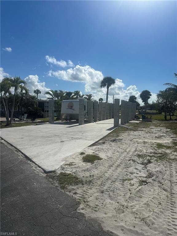 13641 Knot DR, FORT MYERS FL 33908-1