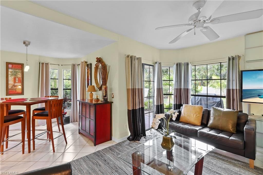 2708 Santa Cruz BLVD, NAPLES FL 34112-16