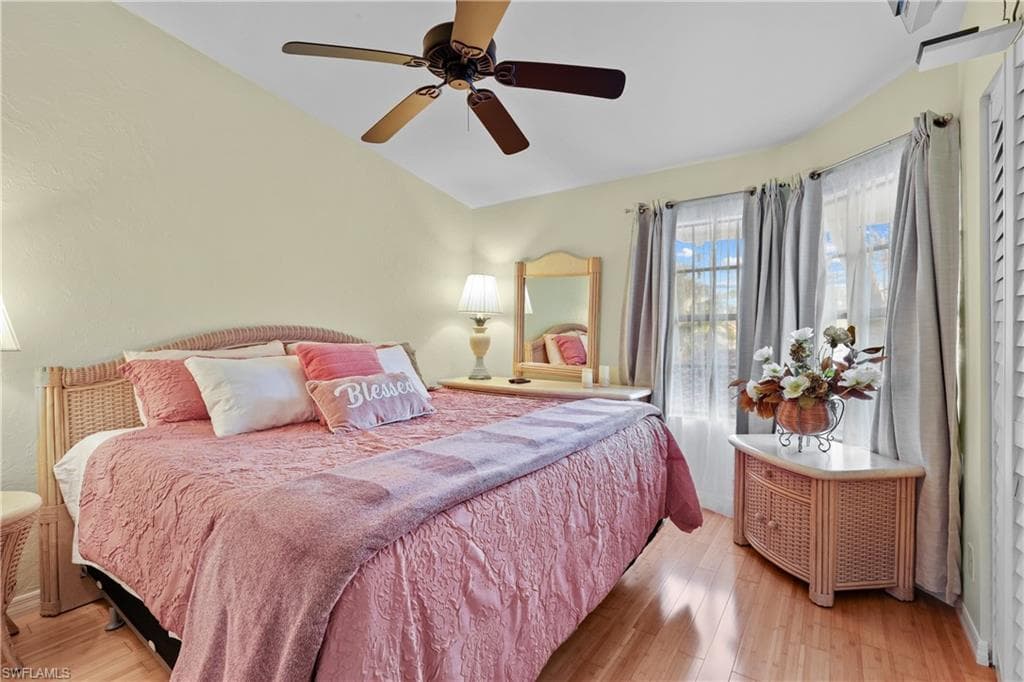 2708 Santa Cruz BLVD, NAPLES FL 34112-25