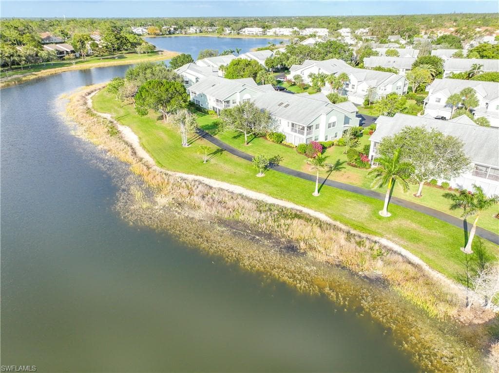 2708 Santa Cruz BLVD, NAPLES FL 34112-33