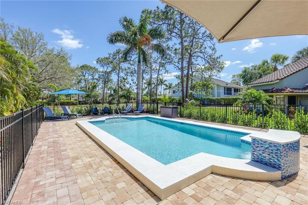 2708 Santa Cruz BLVD, NAPLES FL 34112-30