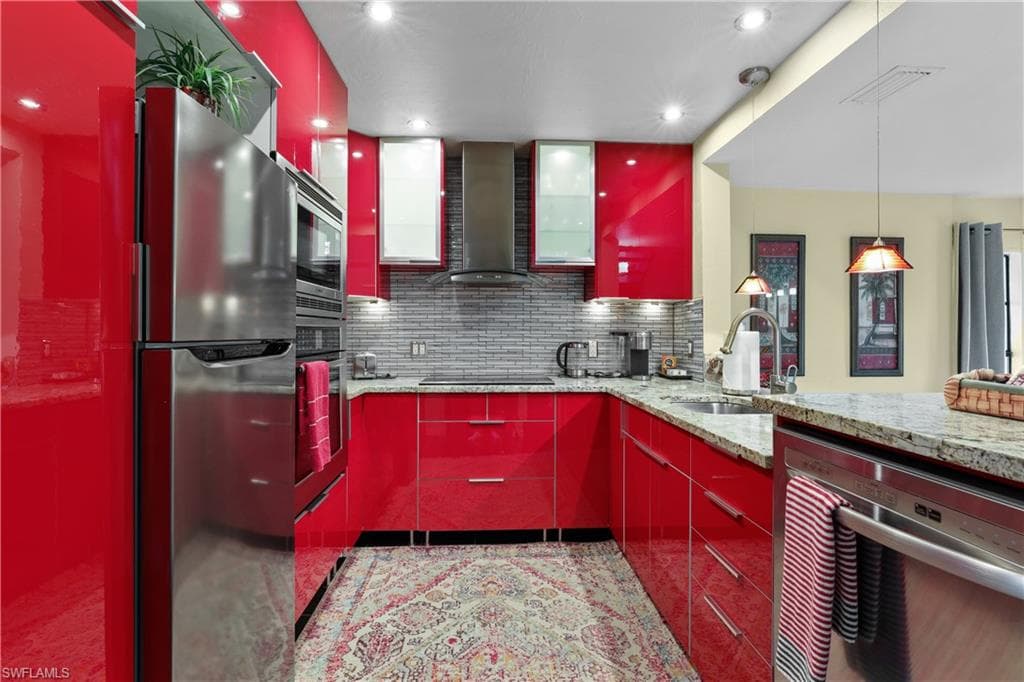 2708 Santa Cruz BLVD, NAPLES FL 34112-20