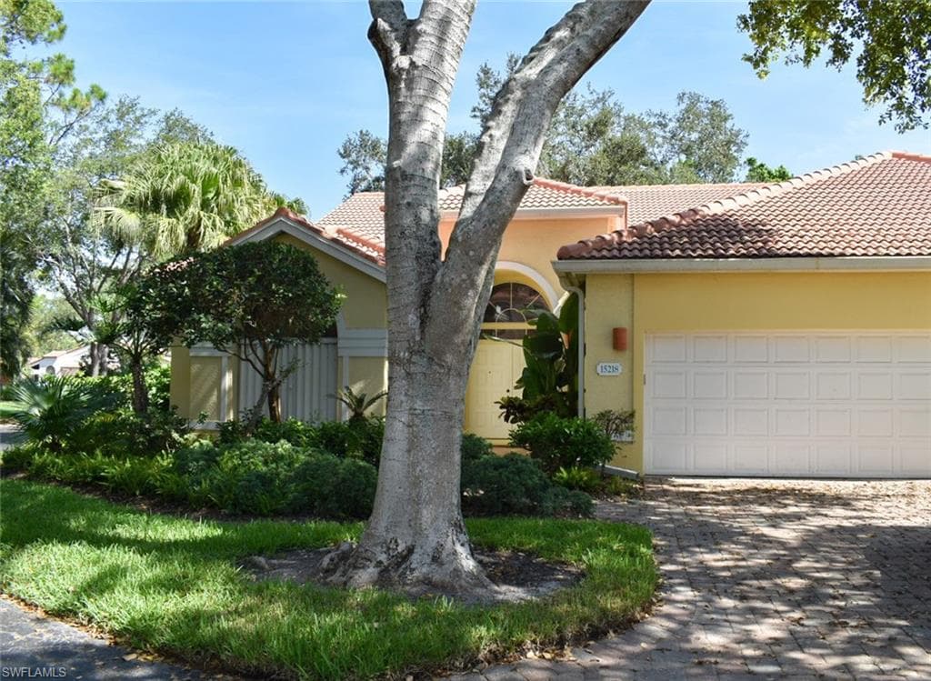 15218 Storrington PL # M100, NAPLES FL 34110-23