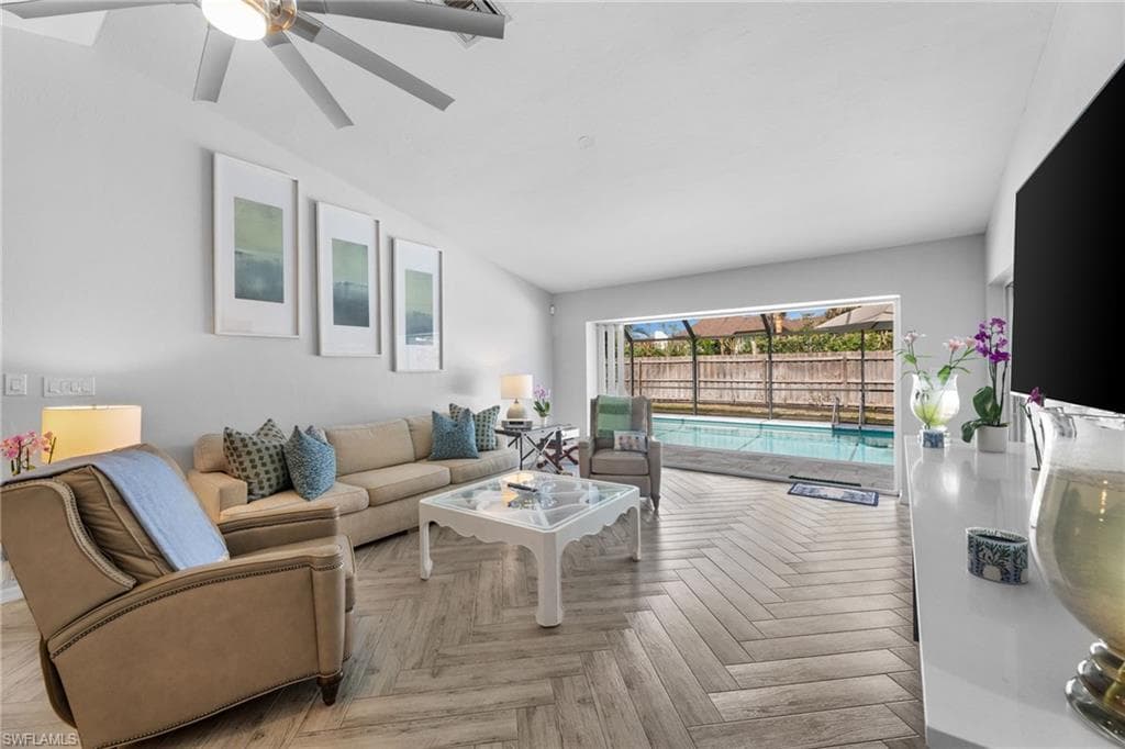 2467 Pine Woods CIR # 3, NAPLES FL 34105-15