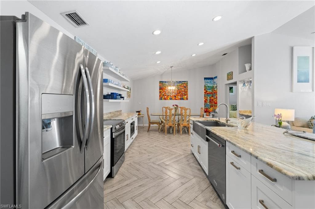 2467 Pine Woods CIR # 3, NAPLES FL 34105-13