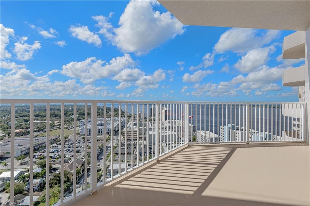 2090 W First ST # I2409, FORT MYERS FL 33901-27