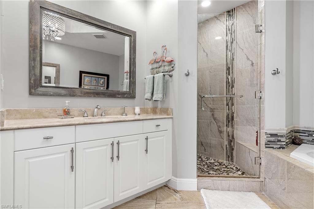 2090 W First ST # I2409, FORT MYERS FL 33901-18