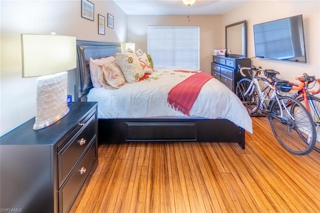 760 Wiggins Lake DR # 205, NAPLES FL 34110-16