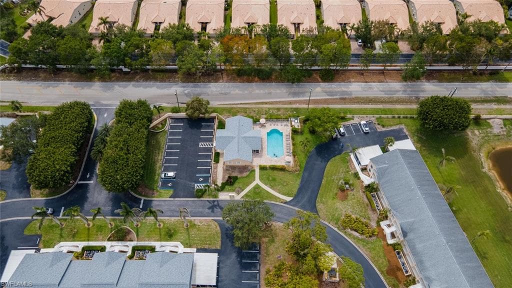 760 Wiggins Lake DR # 205, NAPLES FL 34110-29