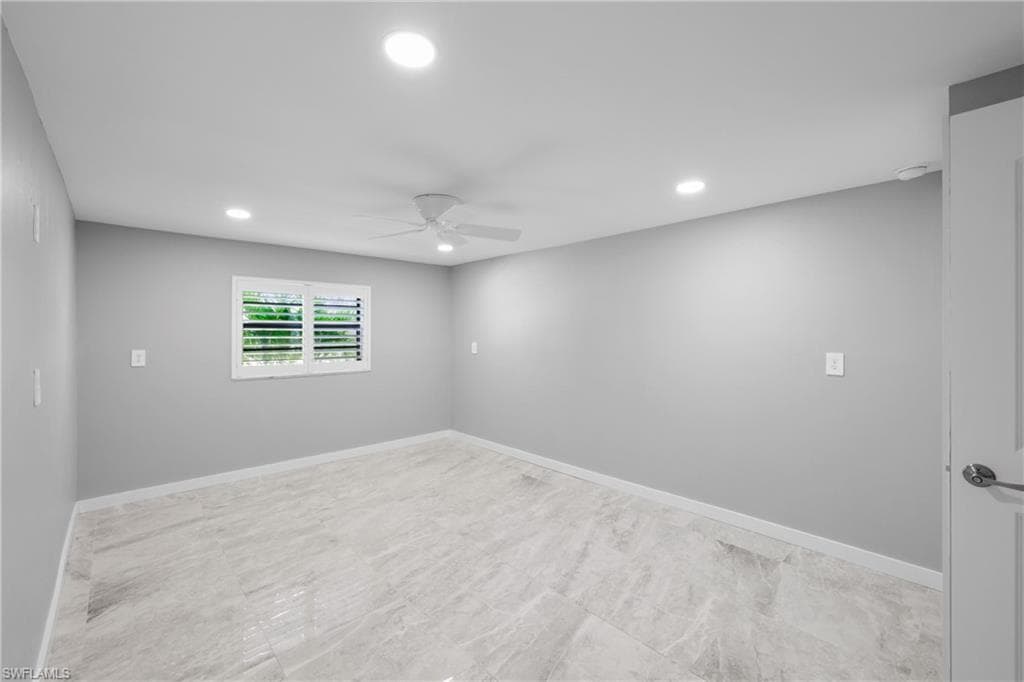 9395 Pennsylvania AVE # 27, BONITA SPRINGS FL 34135-17