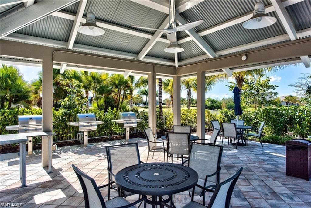 10641 Jackson Square DR, ESTERO FL 33928-33