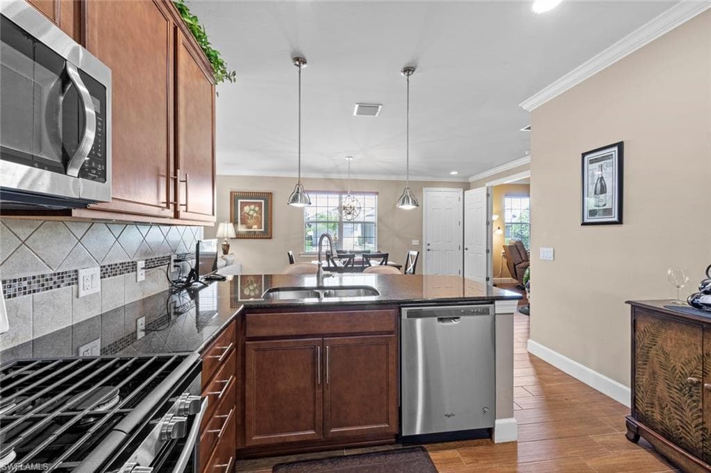 10641 Jackson Square DR, ESTERO FL 33928-14