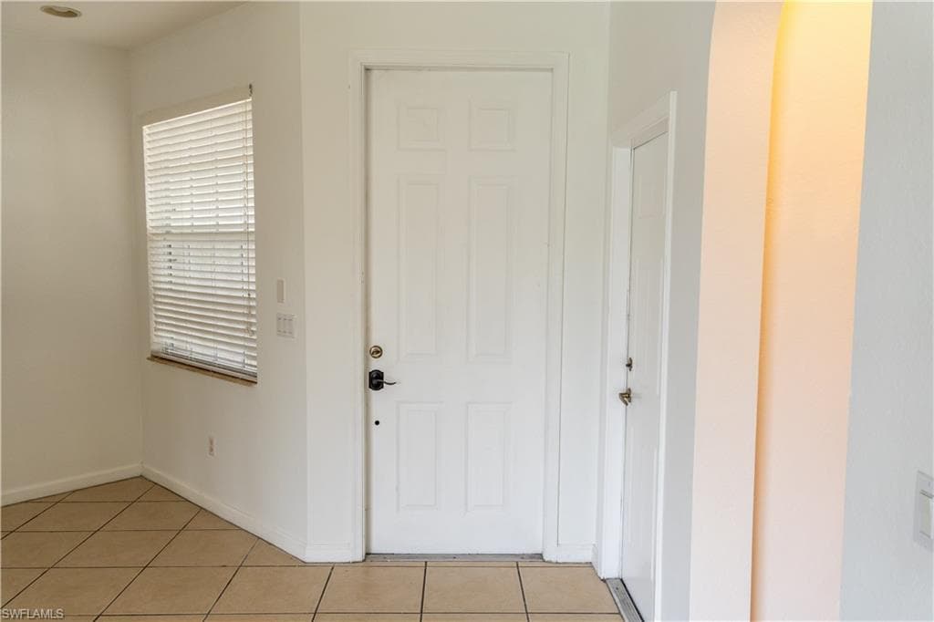 7029 Ambrosia LN # 604, NAPLES FL 34119-19