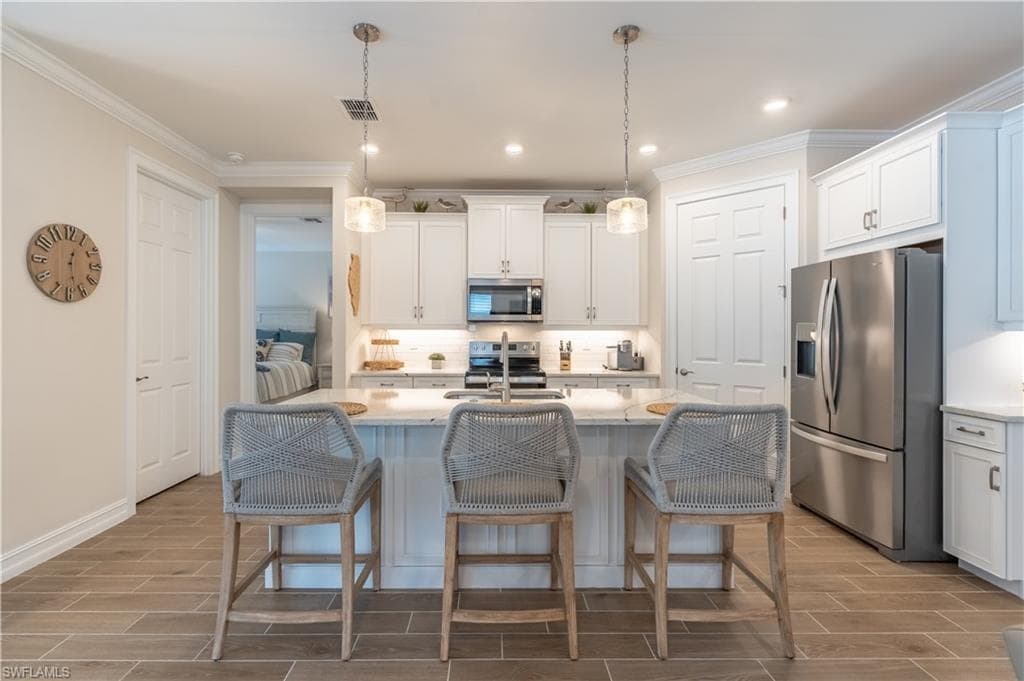 461 Kamari CV, NAPLES FL 34114-4