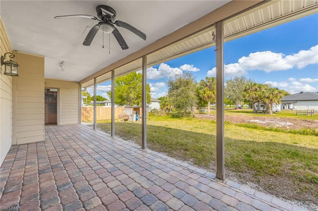 6136 Higgins AVE, FORT MYERS FL 33905-30