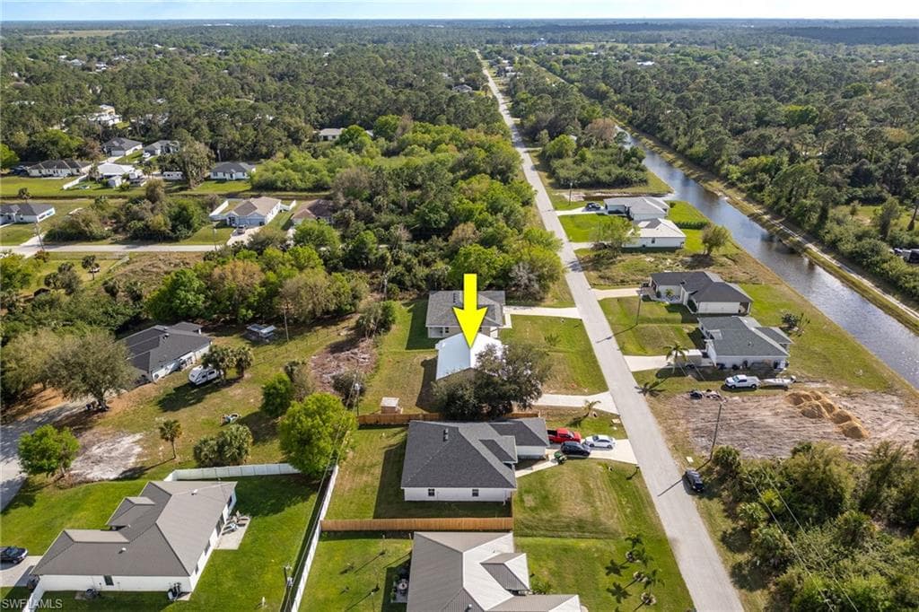 6136 Higgins AVE, FORT MYERS FL 33905-38