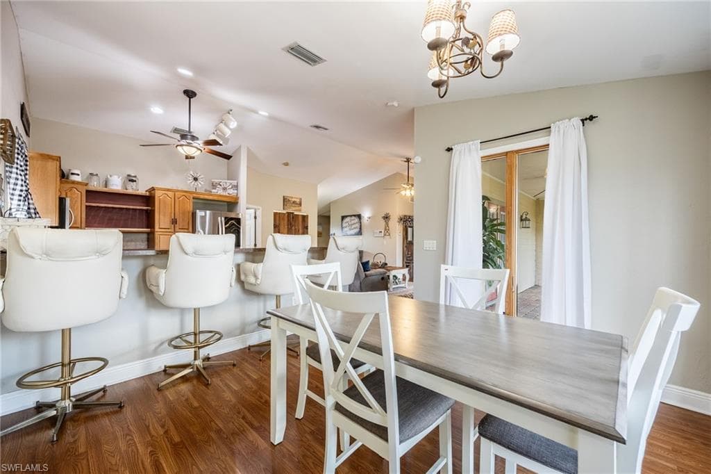 6136 Higgins AVE, FORT MYERS FL 33905-20
