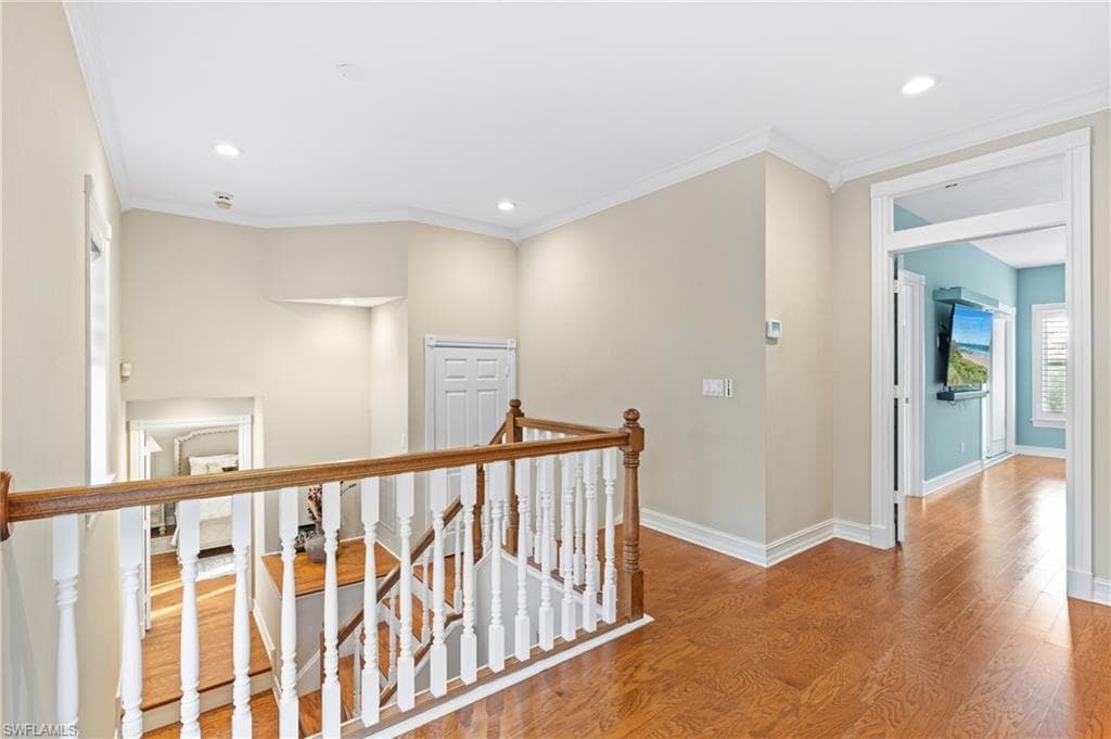 1495 Gordon River LN, NAPLES FL 34104-32