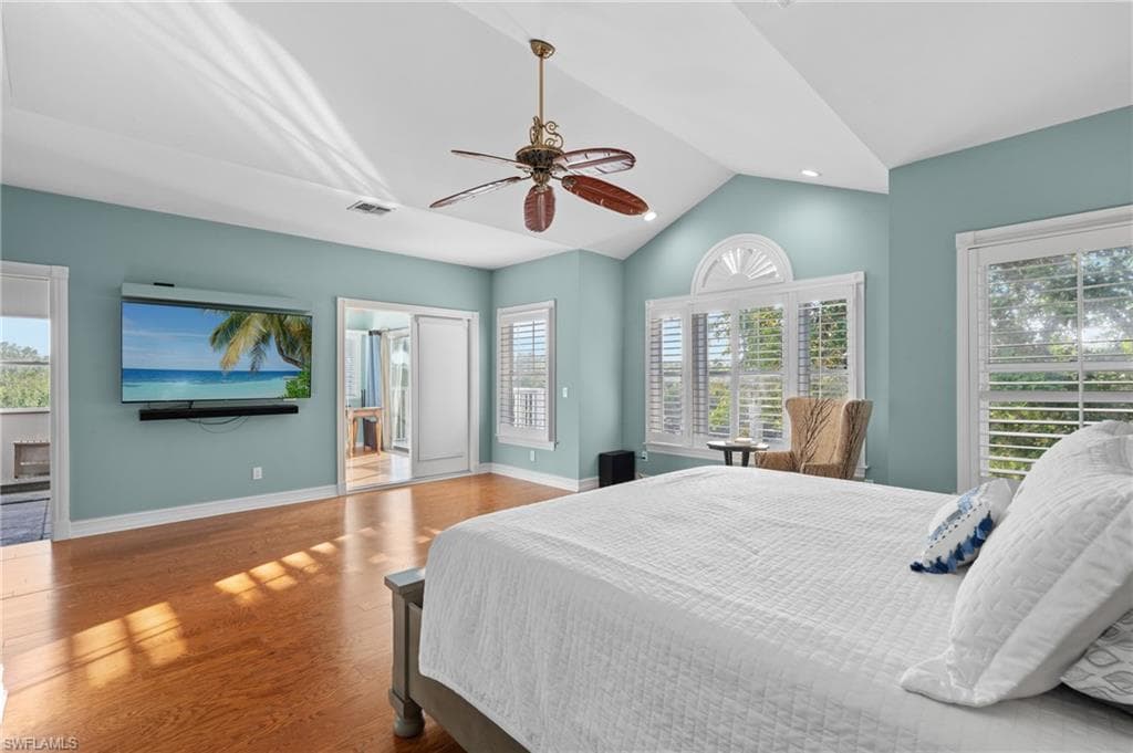 1495 Gordon River LN, NAPLES FL 34104-34