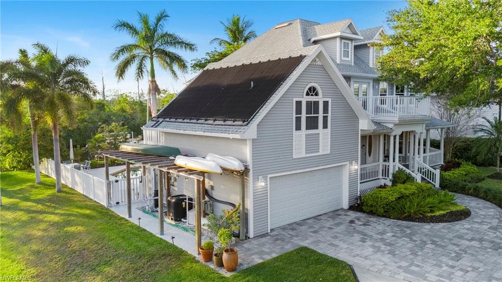 1495 Gordon River LN, NAPLES FL 34104-7