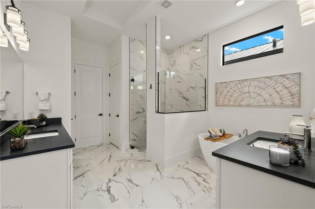 16153 Verilyn CIR, NAPLES FL 34110-23