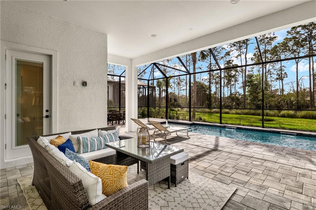 16153 Verilyn CIR, NAPLES FL 34110-10
