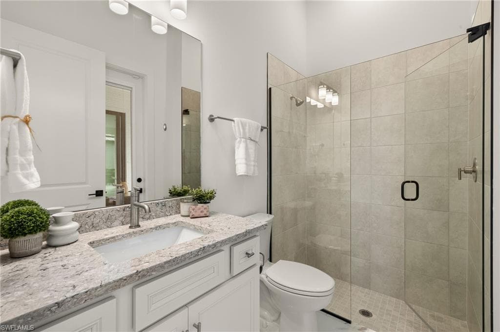 16153 Verilyn CIR, NAPLES FL 34110-30