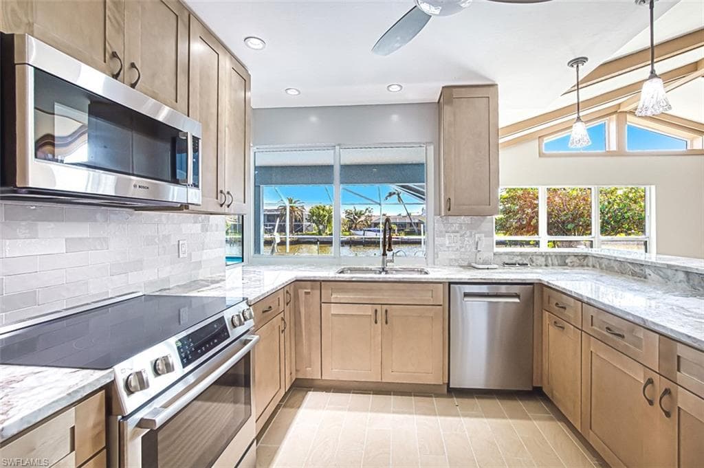 800 Beach RD, SANIBEL FL 33957-5