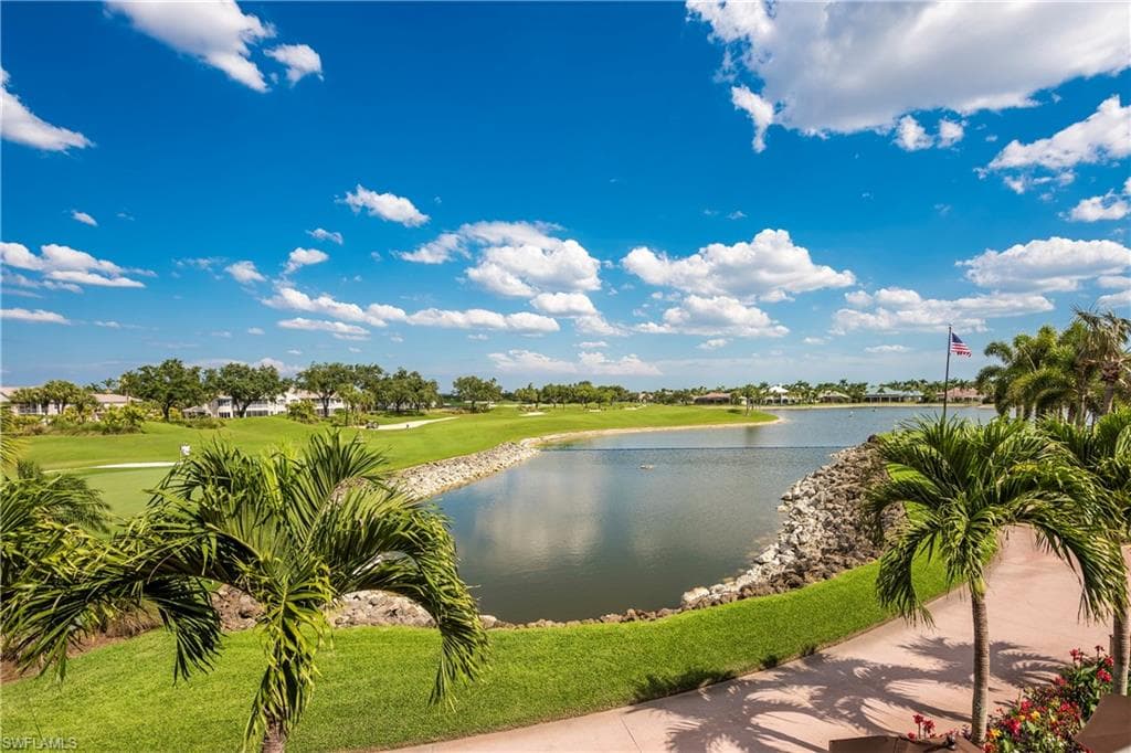 3099 Lancaster DR # 701, NAPLES FL 34105-25