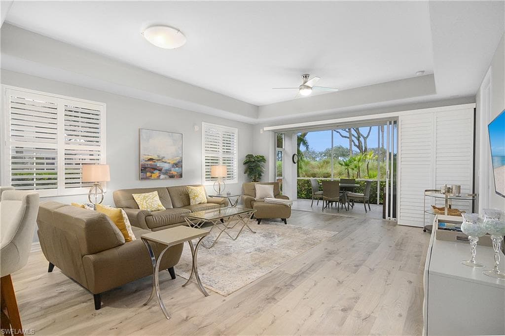 3099 Lancaster DR # 701, NAPLES FL 34105-2