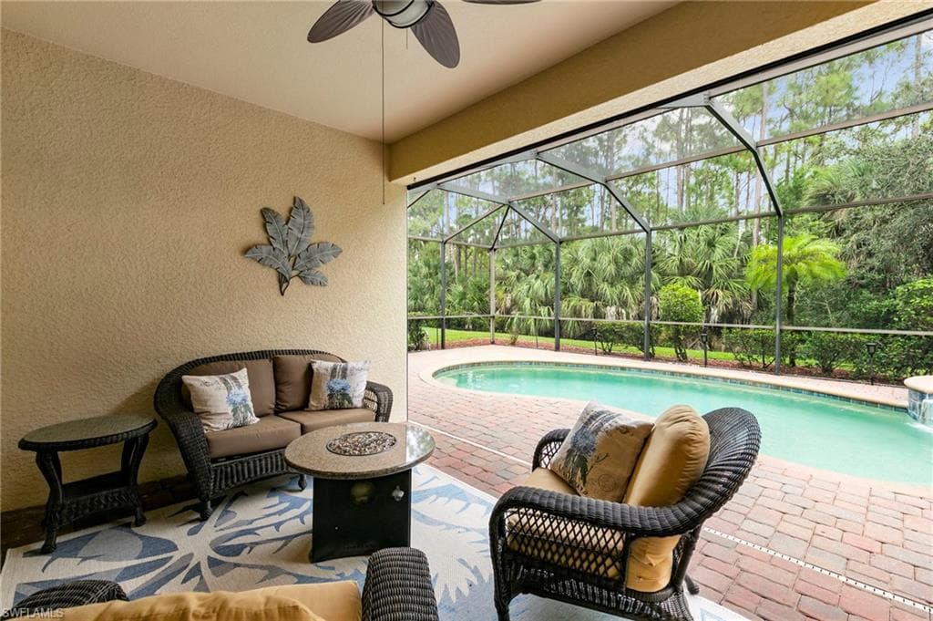 3915 Treasure Cove CIR, NAPLES FL 34114-27