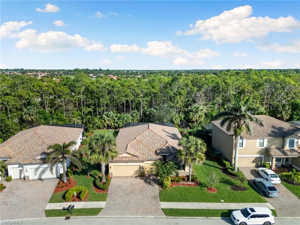 3915 Treasure Cove CIR, NAPLES FL 34114-32