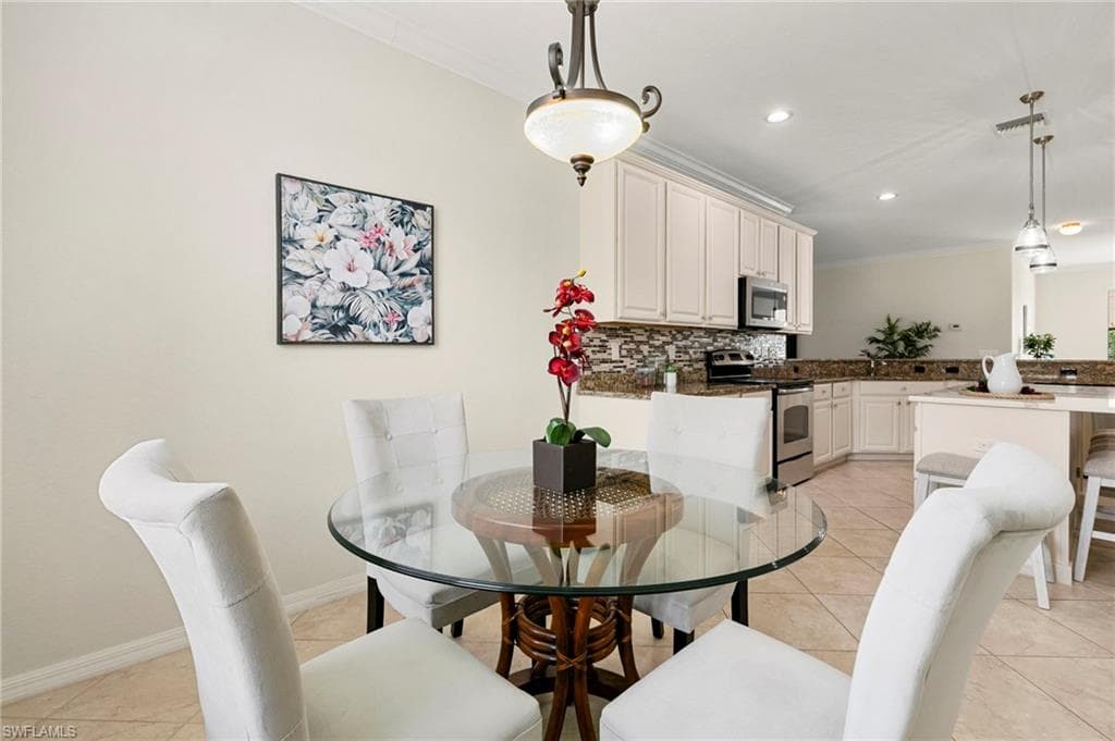3915 Treasure Cove CIR, NAPLES FL 34114-14