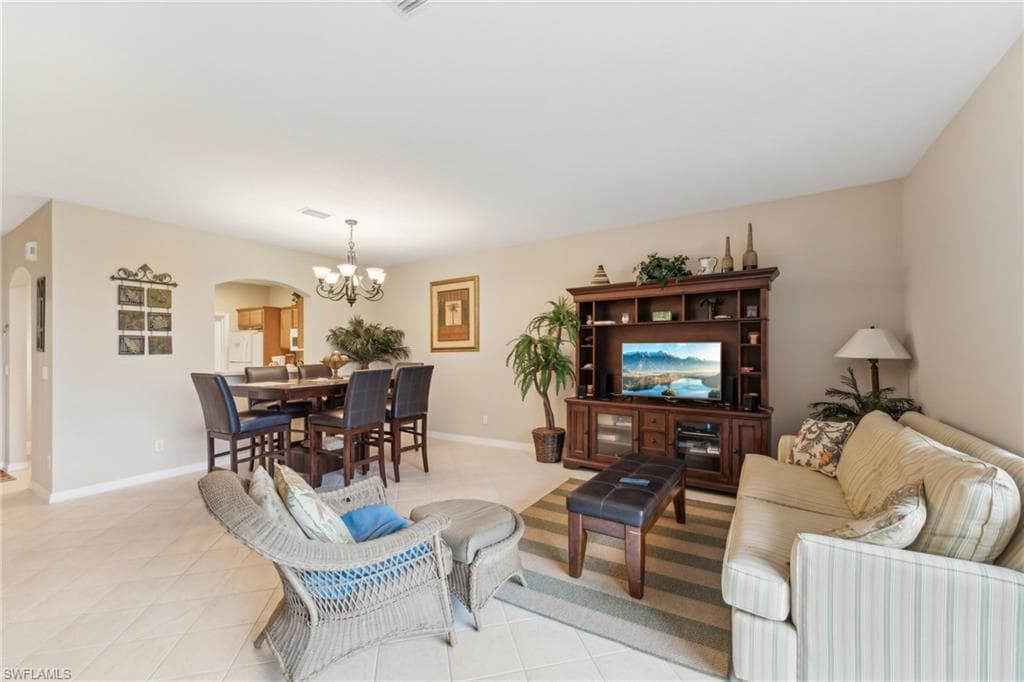 3327 Dandolo CIR, CAPE CORAL FL 33909-2