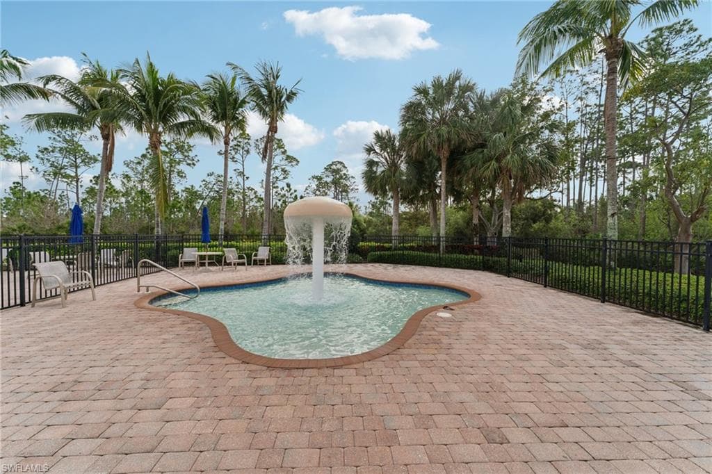 3327 Dandolo CIR, CAPE CORAL FL 33909-30