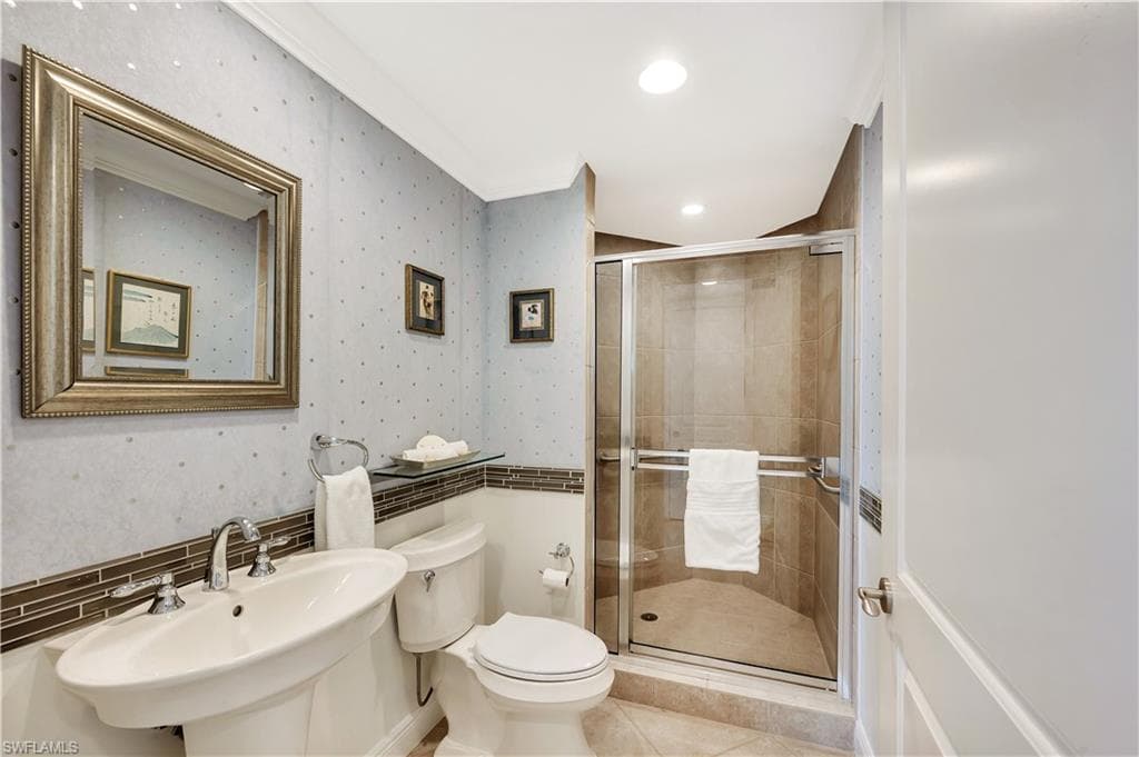 23850 Via Italia CIR # 404, ESTERO FL 34134-37