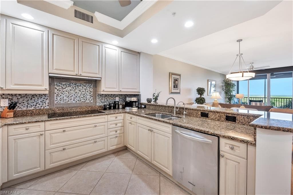 23850 Via Italia CIR # 404, ESTERO FL 34134-9