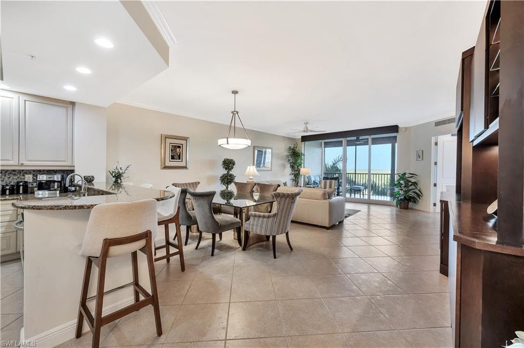 23850 Via Italia CIR # 404, ESTERO FL 34134-10