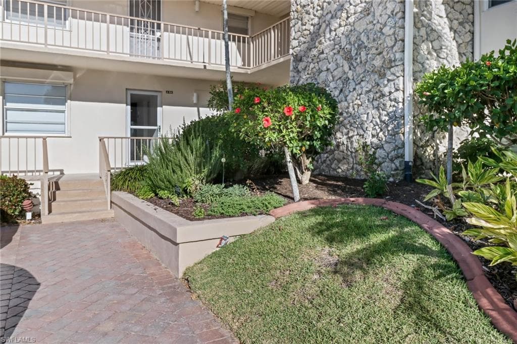 1200 Cherrystone CT # A104, NAPLES FL 34102-28